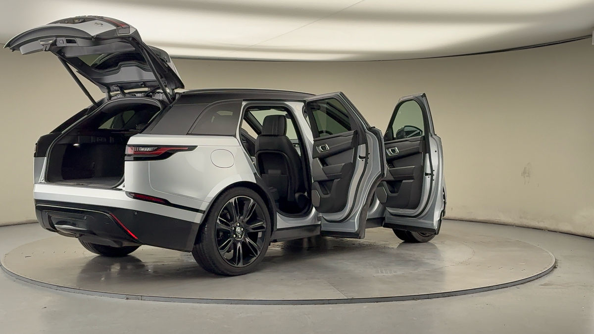 More views of Land Rover Range Rover Velar
