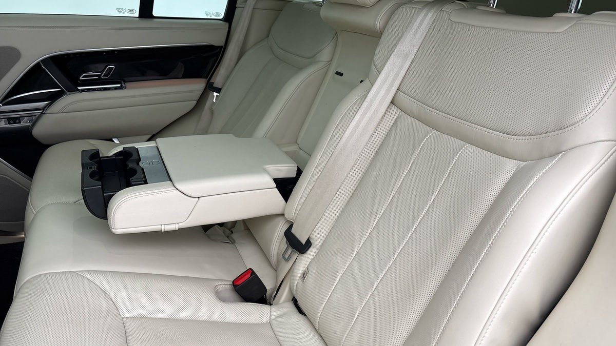 Land Rover Range Rover Image 9