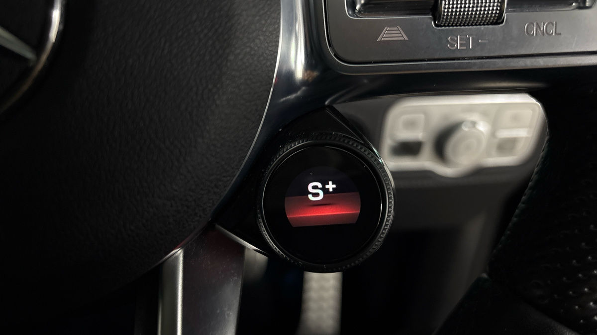 Mercedes-Benz GLE Image 28