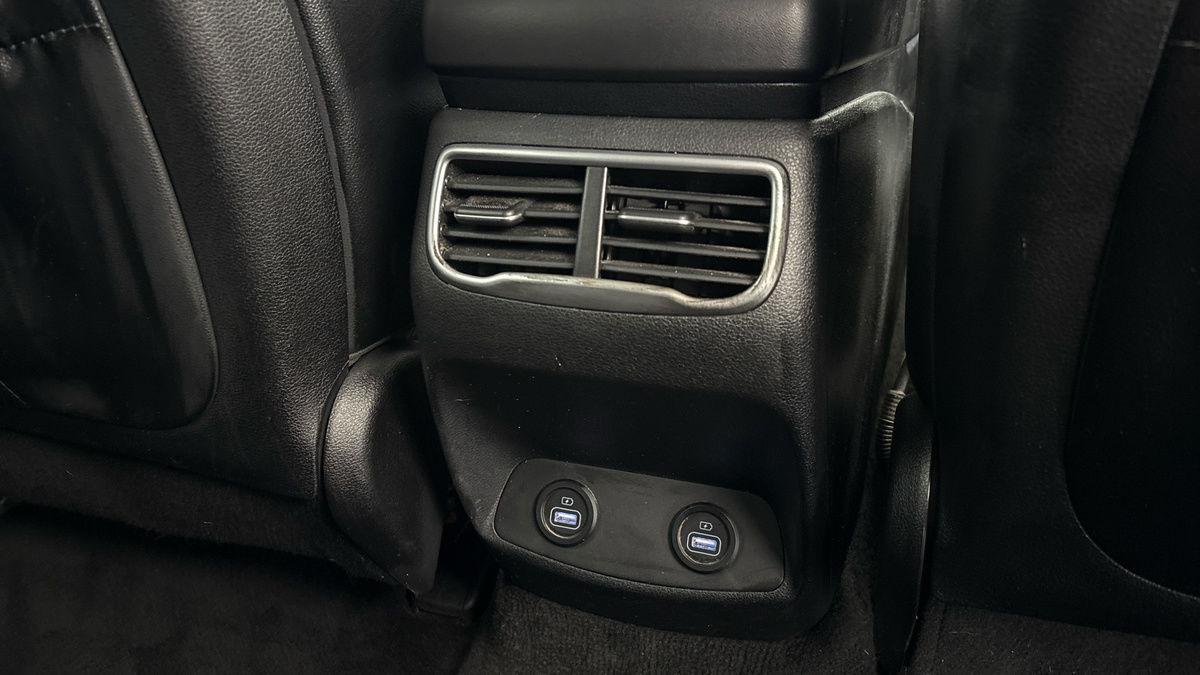 Hyundai Santa Fe Image 26