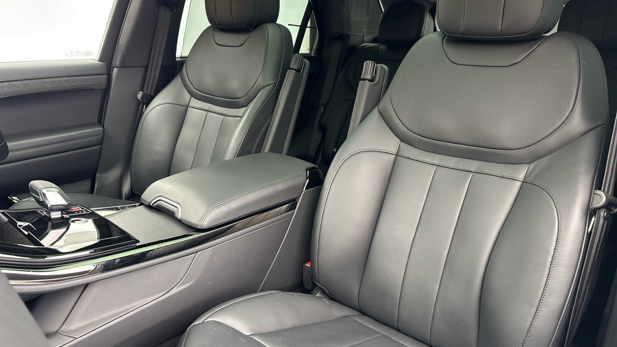 Land Rover Range Rover Sport Image 7