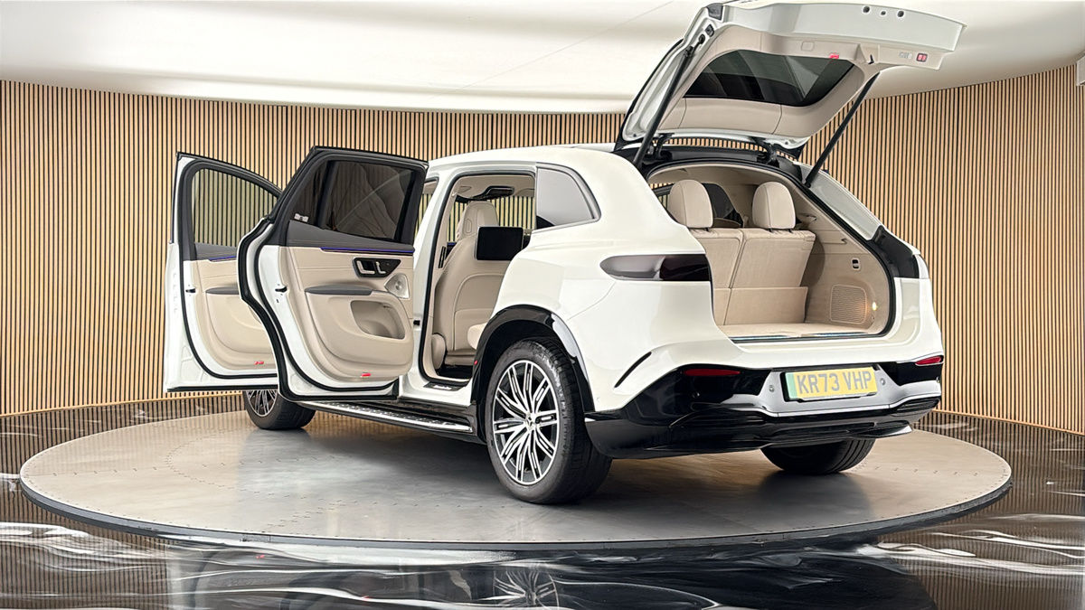 Mercedes-Benz EQS Image 24