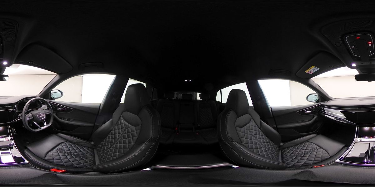 More views of Audi SQ8