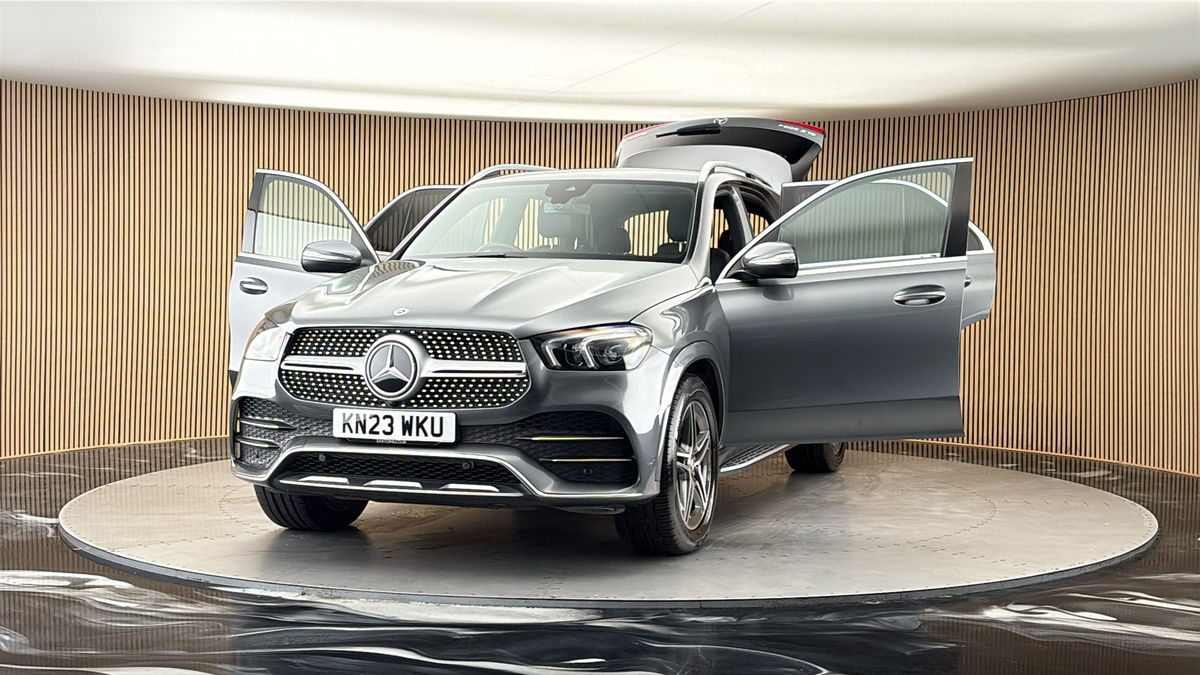 More views of Mercedes-Benz GLE