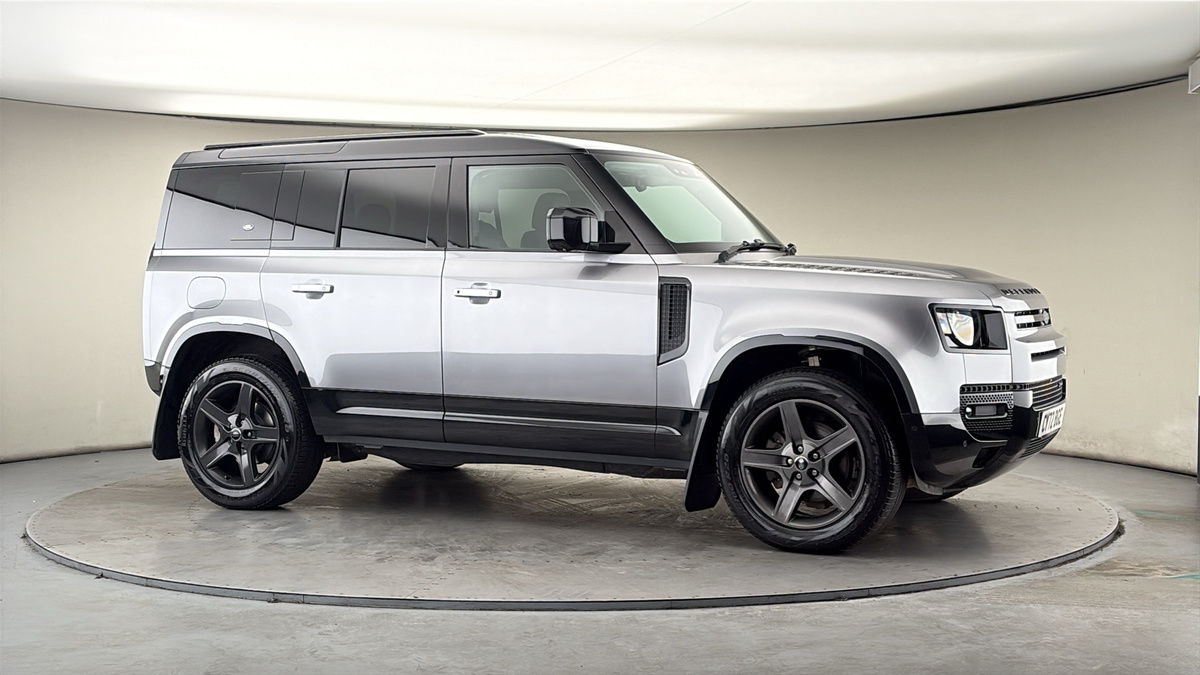More views of Land Rover Defender 110