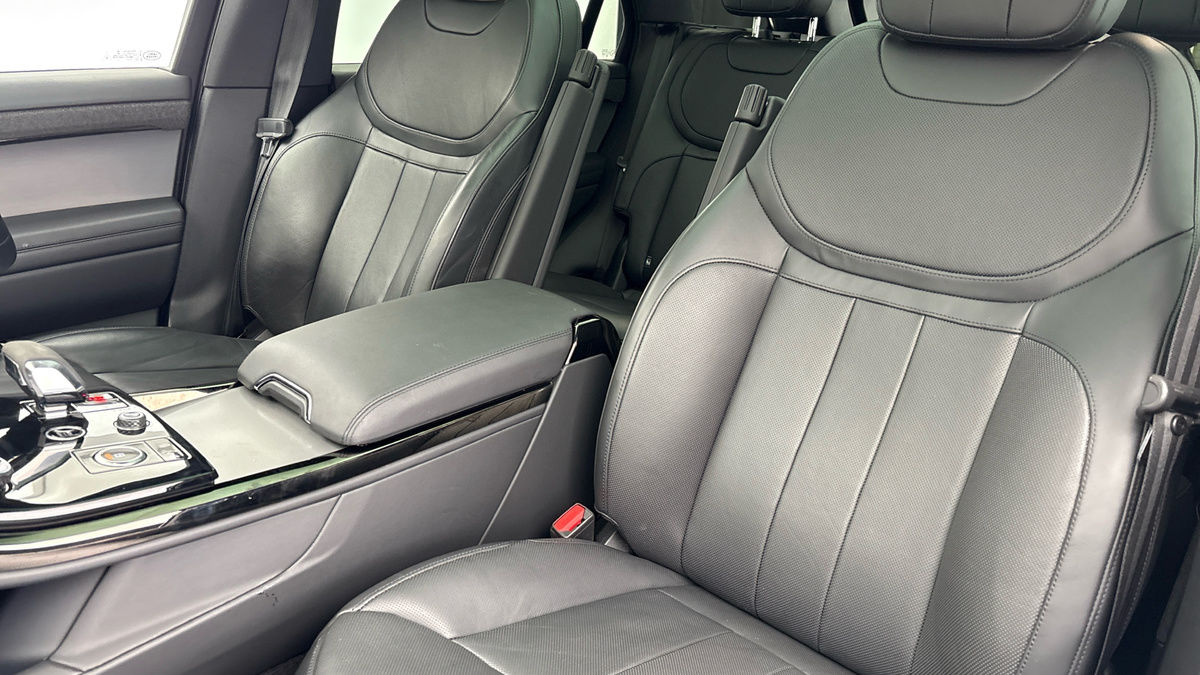 Land Rover Range Rover Sport Image 7