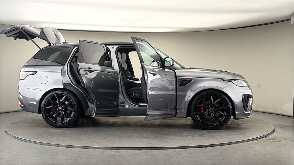 More views of Land Rover Range Rover Sport