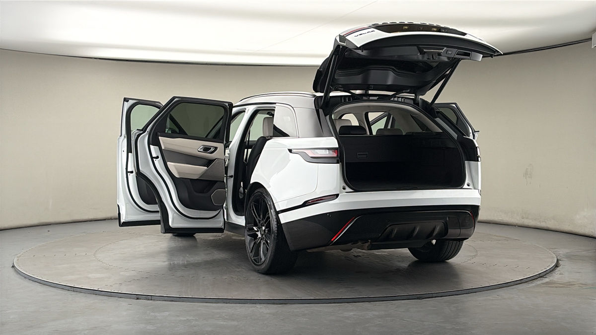 More views of Land Rover Range Rover Velar