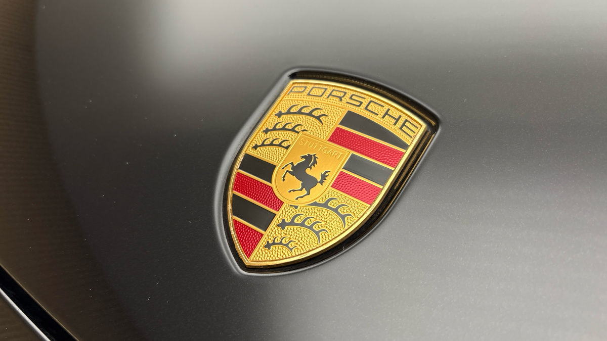 Porsche Cayenne Image 24