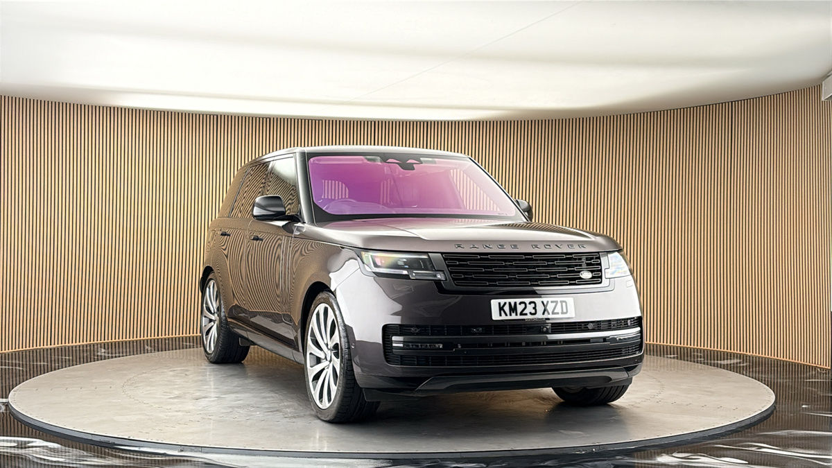 More views of Land Rover Range Rover