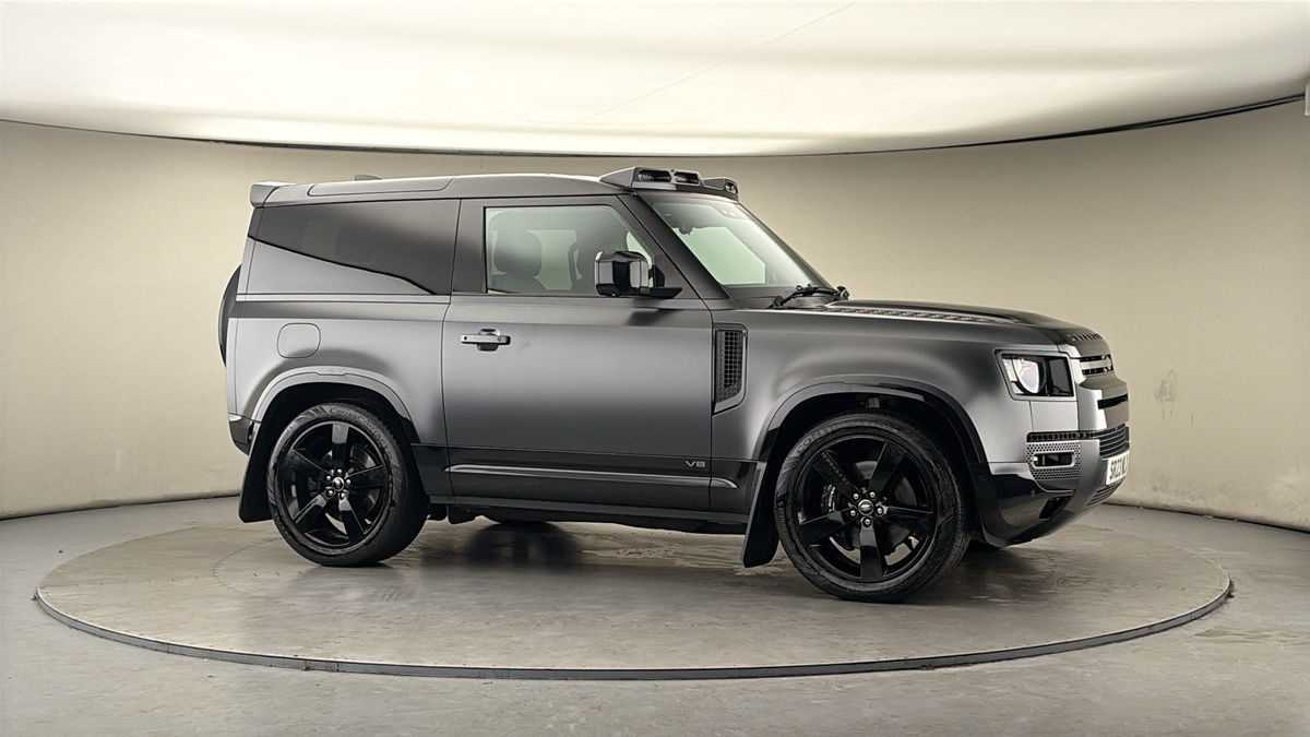 More views of Land Rover Defender 90