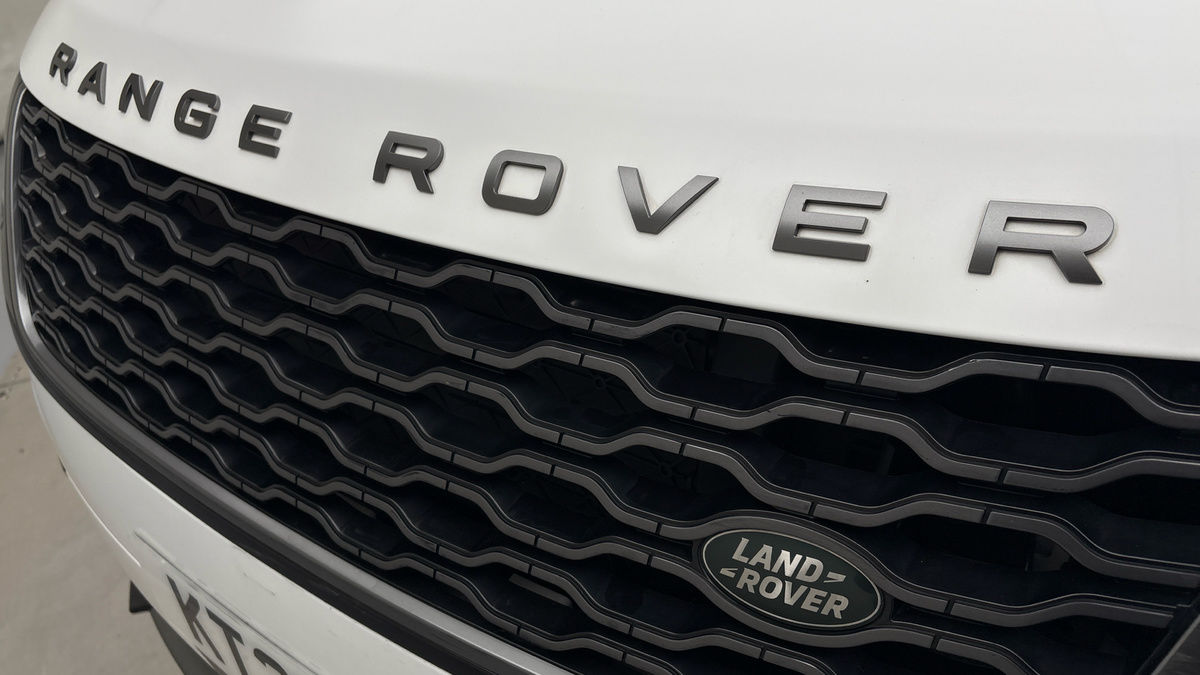 Land Rover Range Rover Velar Image 24