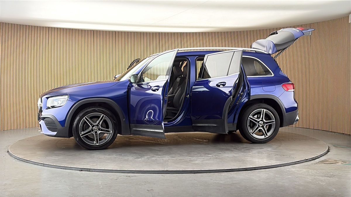 More views of Mercedes-Benz GLB