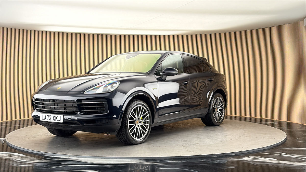 More views of Porsche Cayenne