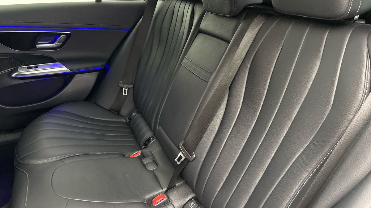Mercedes-Benz E Class Image 8