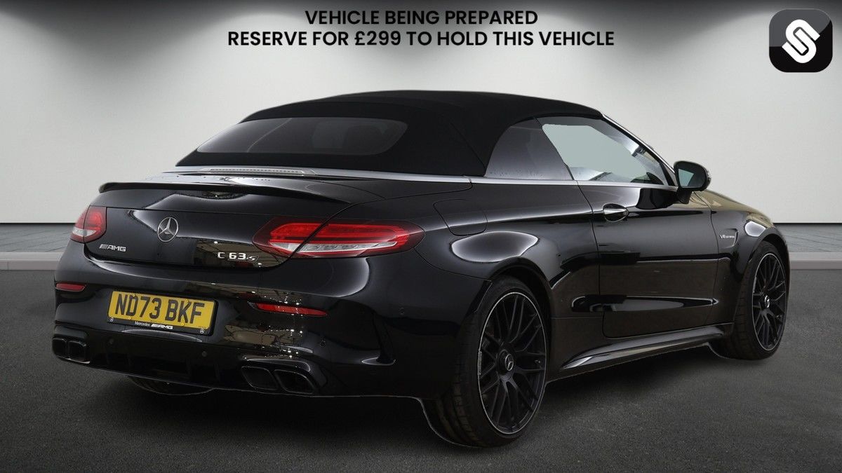 Mercedes-Benz C Class Image 4