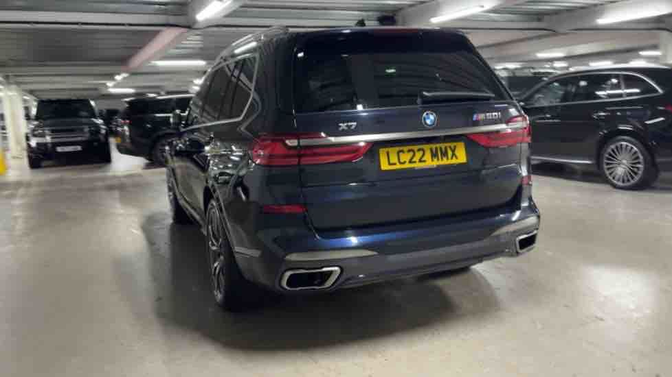 More views of BMW X7