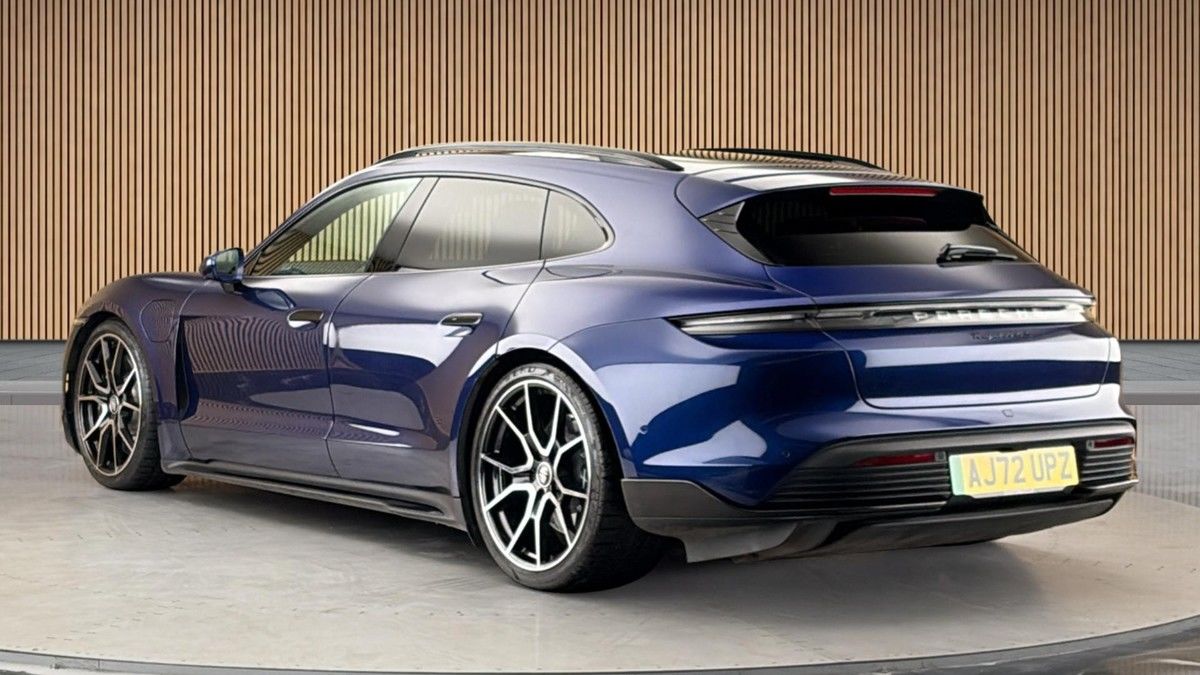 Porsche Taycan Image 3