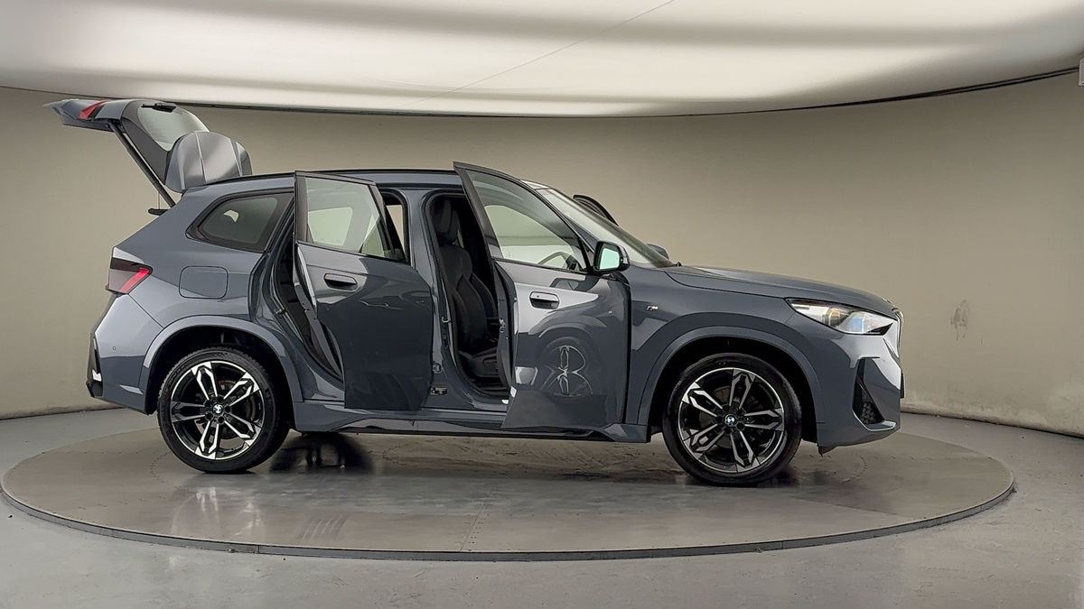 More views of BMW X1