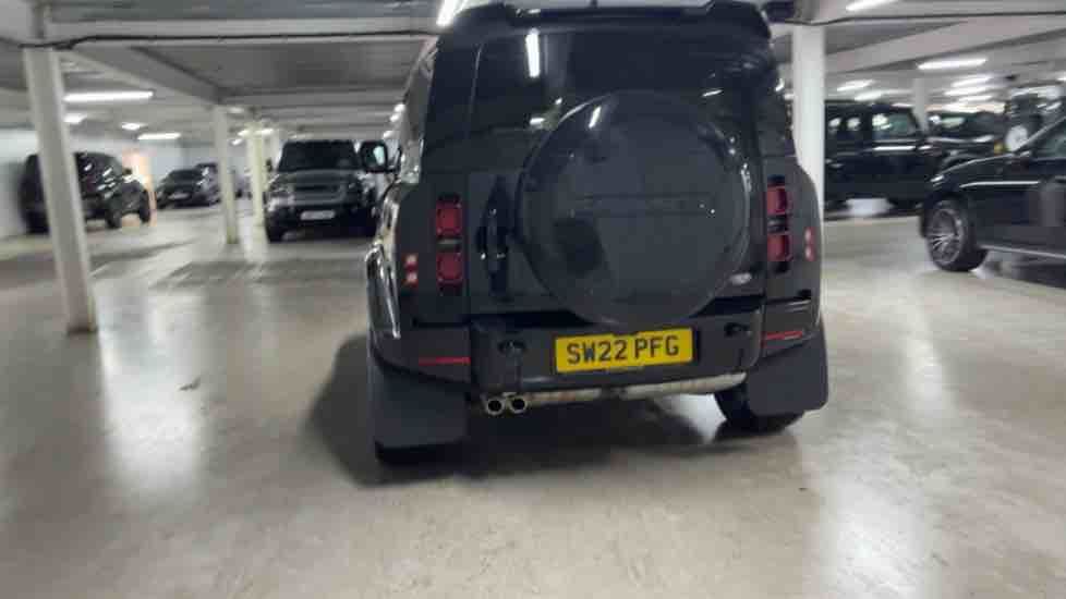 More views of Land Rover Defender 90