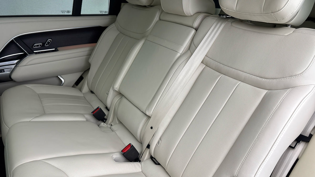 Land Rover Range Rover Image 8