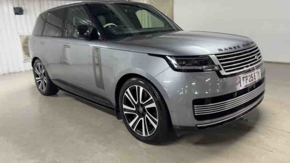 More views of Land Rover Range Rover