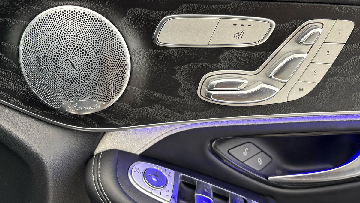 Mercedes-Benz GLC Image 35