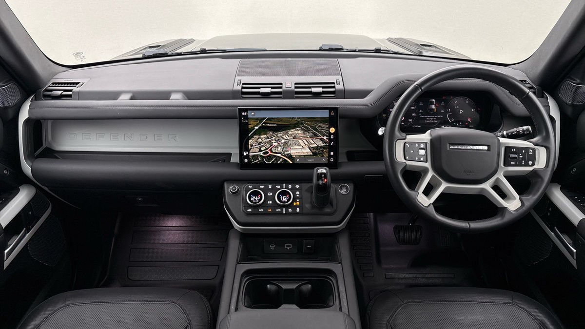 Land Rover Defender 110 Urban Image 12
