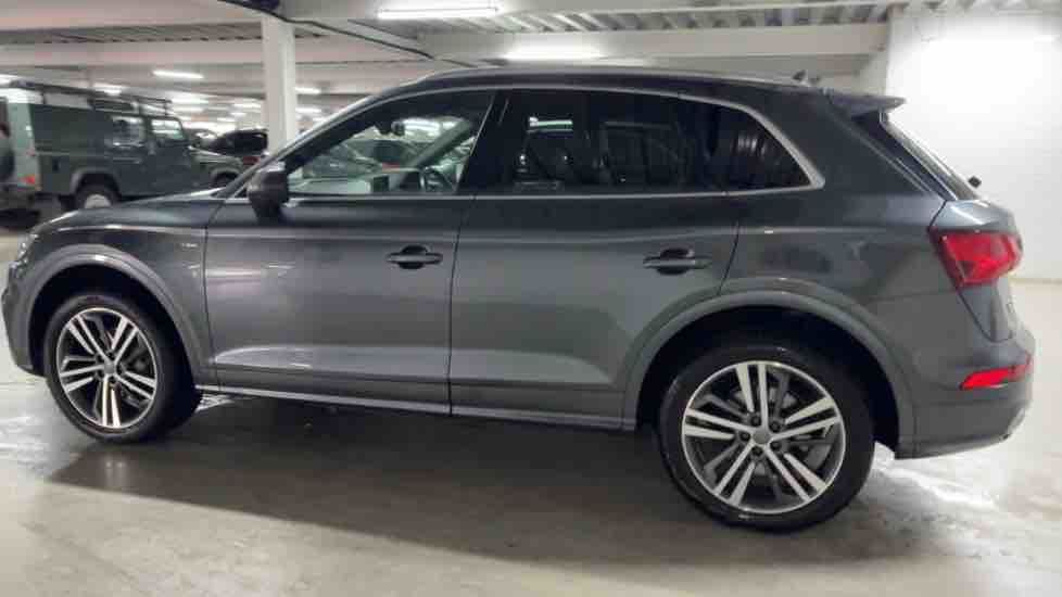 More views of Audi Q5