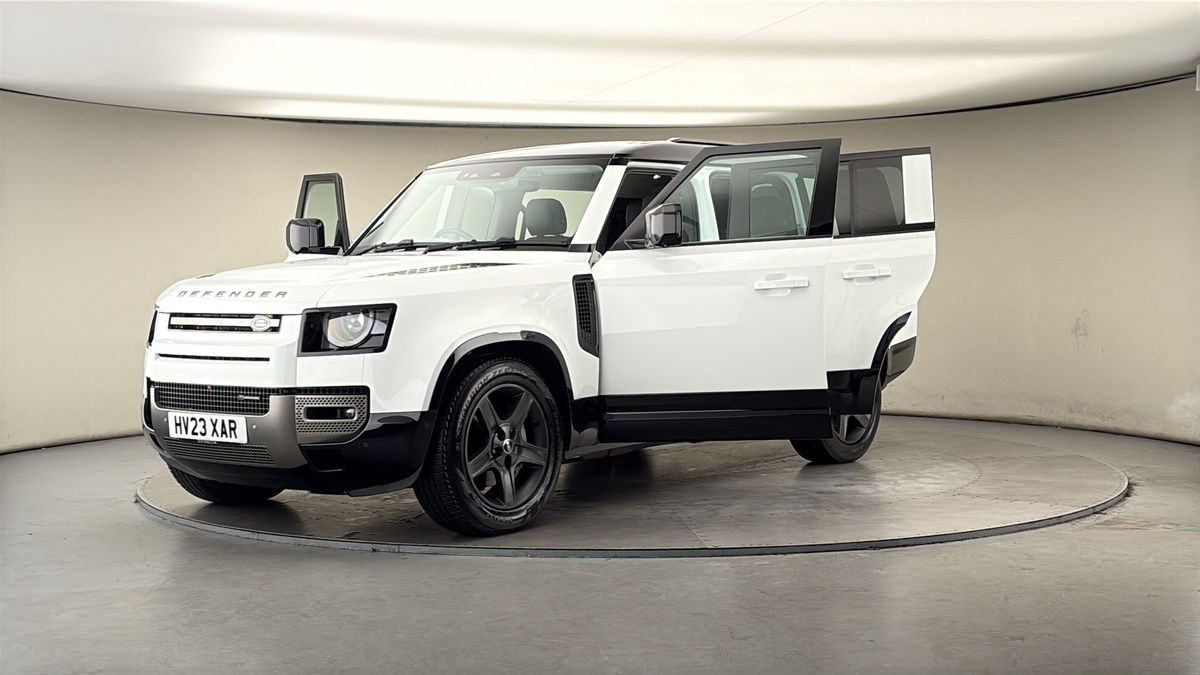More views of Land Rover Defender 130
