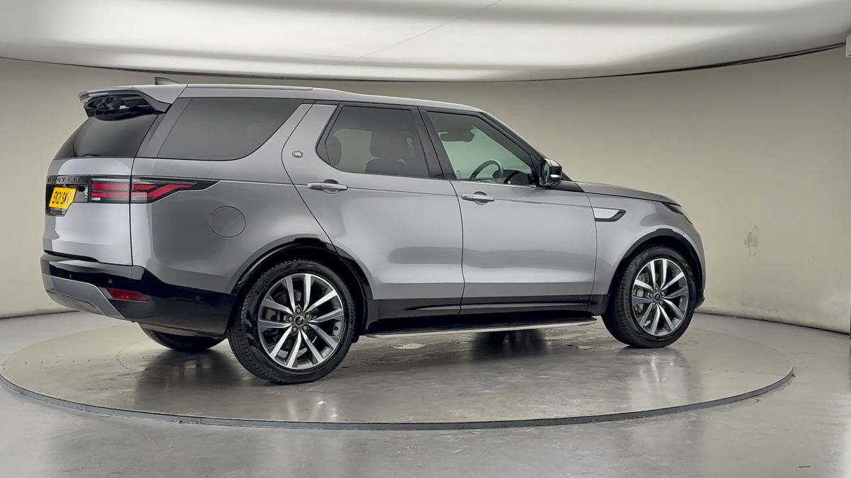 More views of Land Rover Discovery