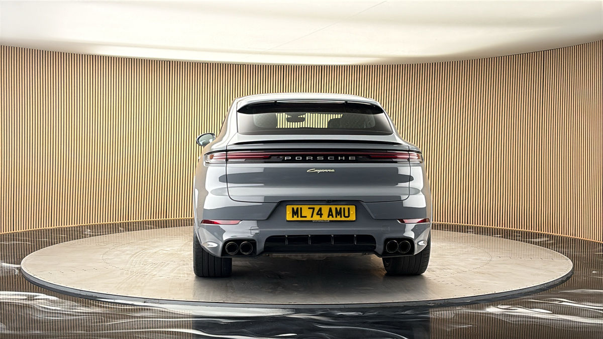 More views of Porsche Cayenne