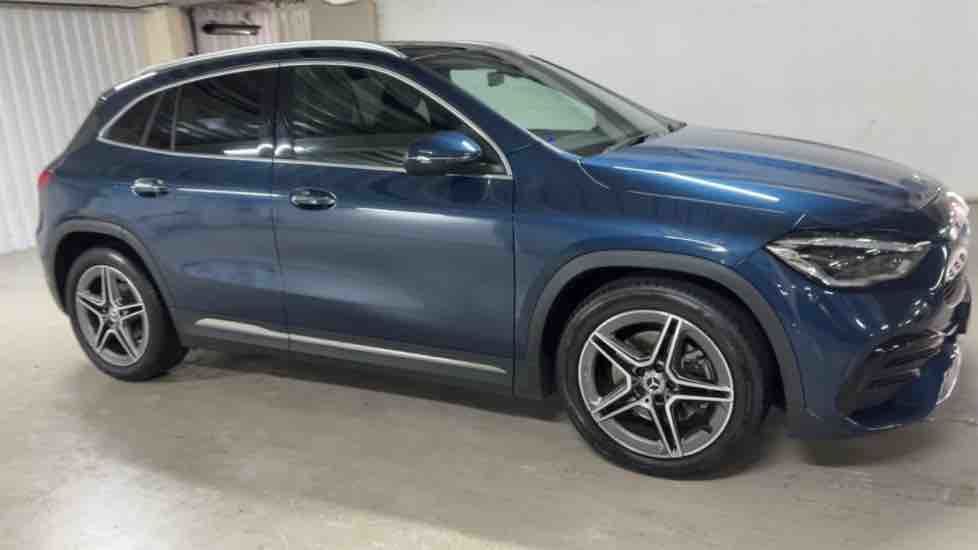More views of Mercedes-Benz GLA