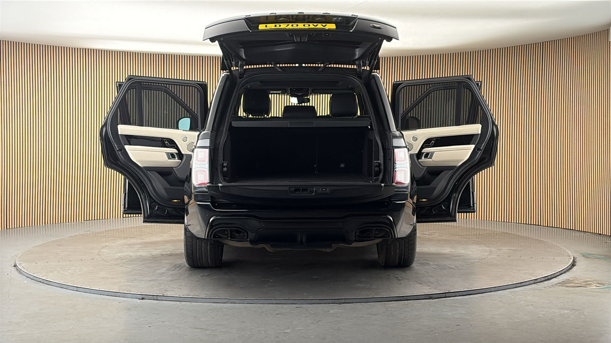 More views of Land Rover Range Rover