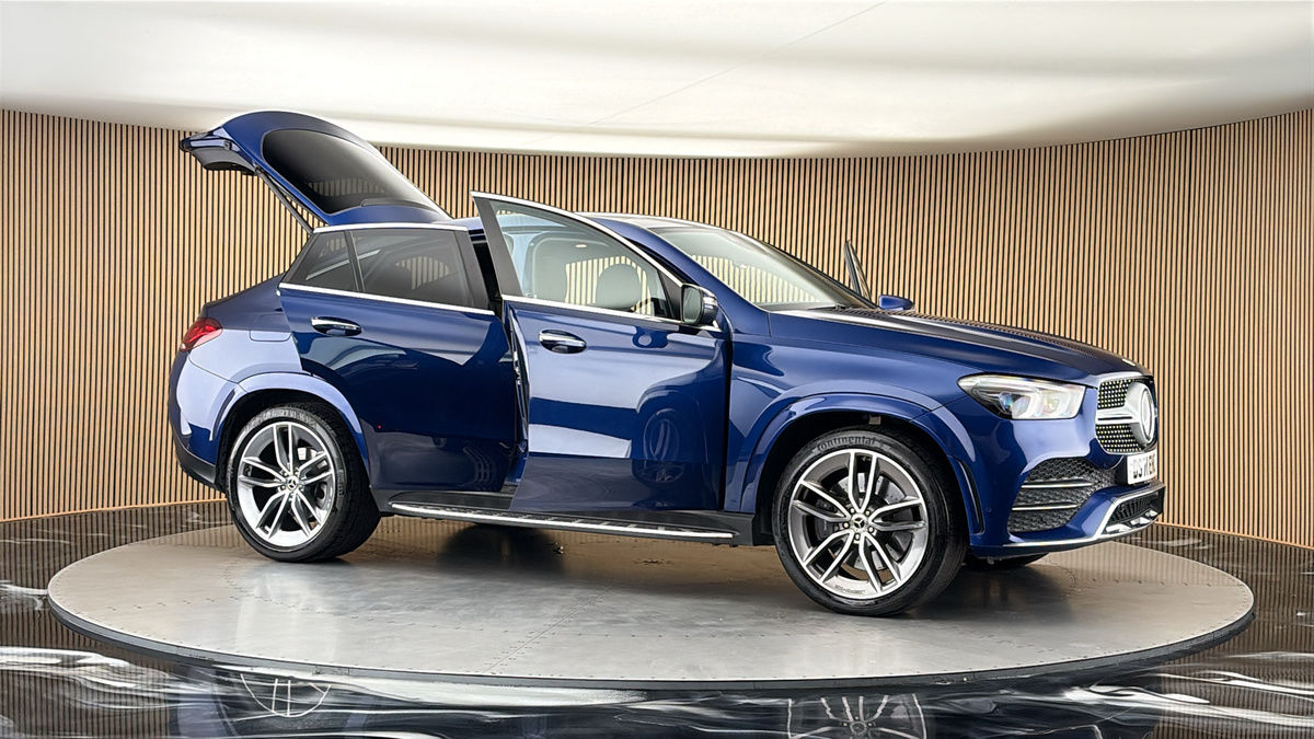 More views of Mercedes-Benz GLE