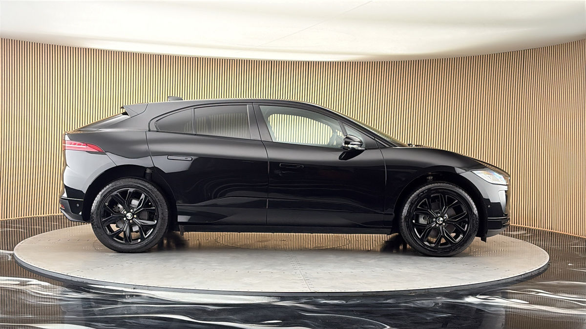 Jaguar I-PACE Image 16