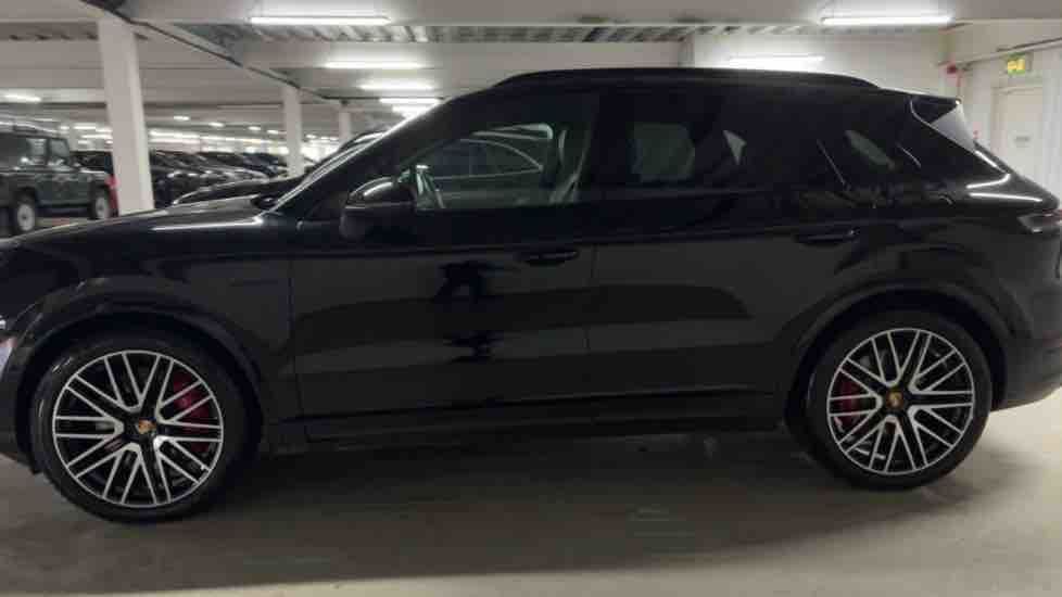More views of Porsche Cayenne