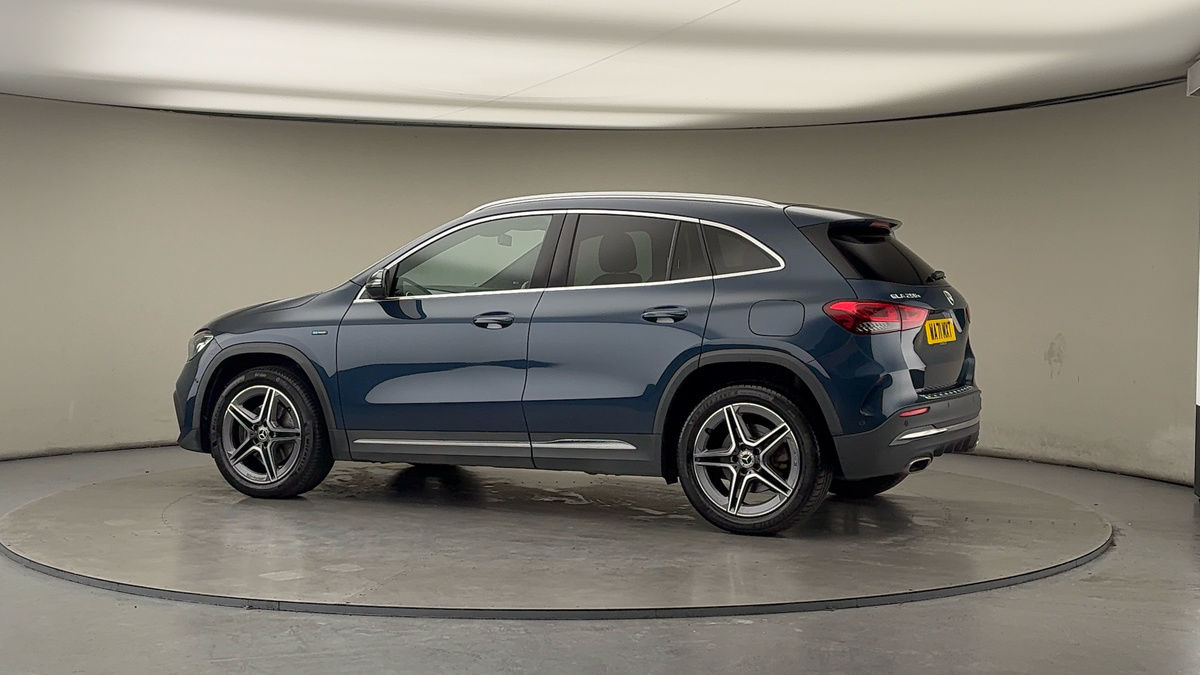 More views of Mercedes-Benz GLA