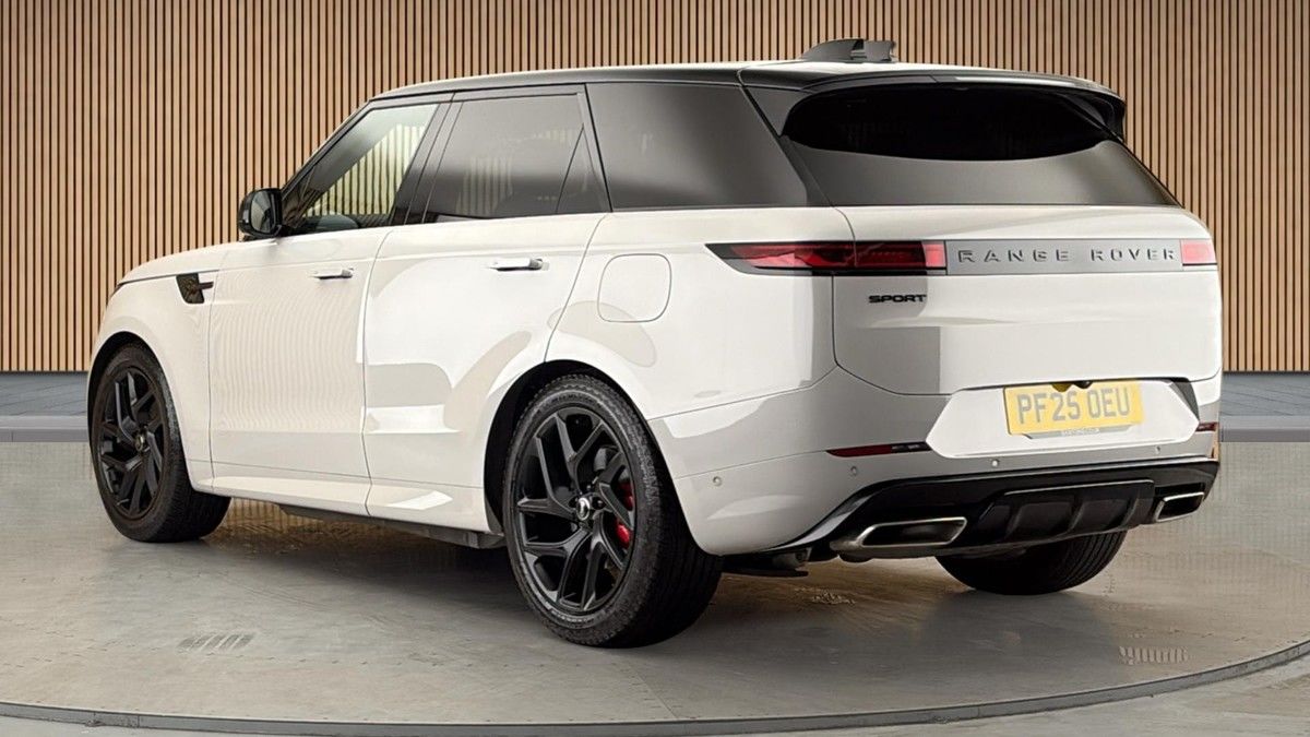 Land Rover Range Rover Sport Image 2