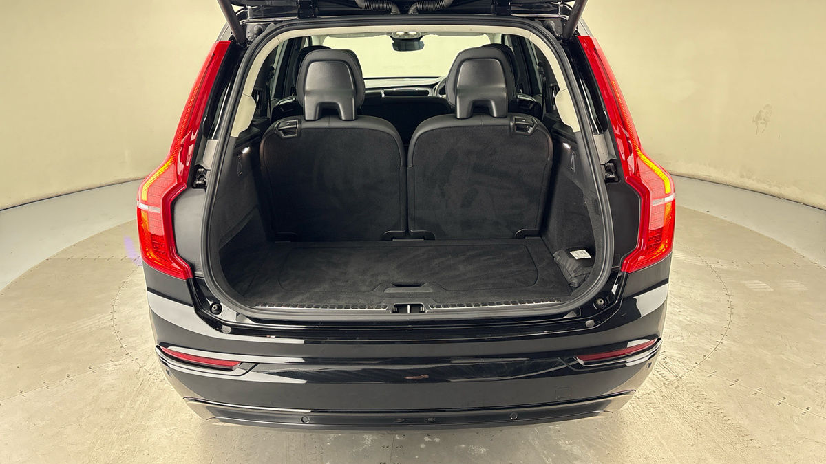 Volvo XC90 Image 11