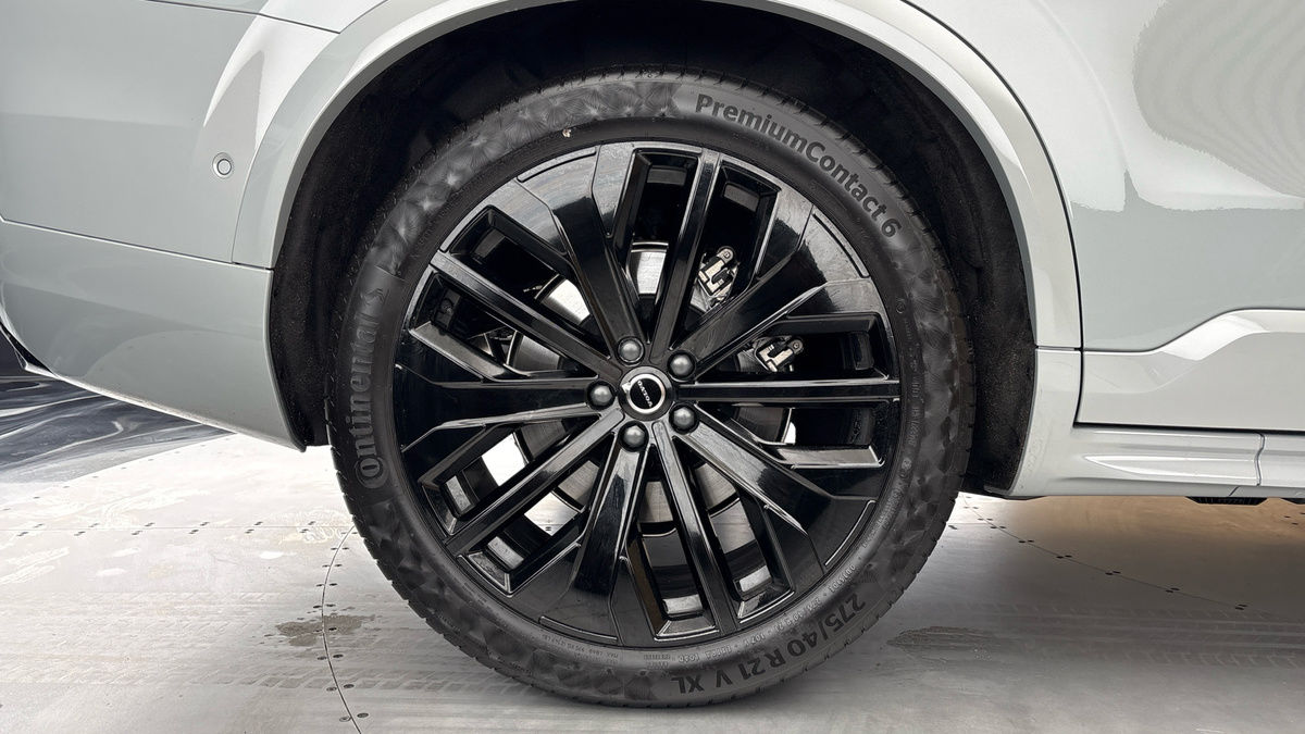 Volvo XC90 Image 10