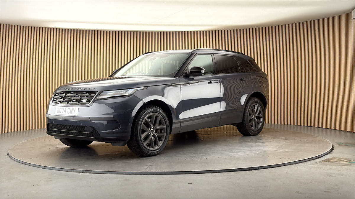 Land Rover Range Rover Velar Image 20