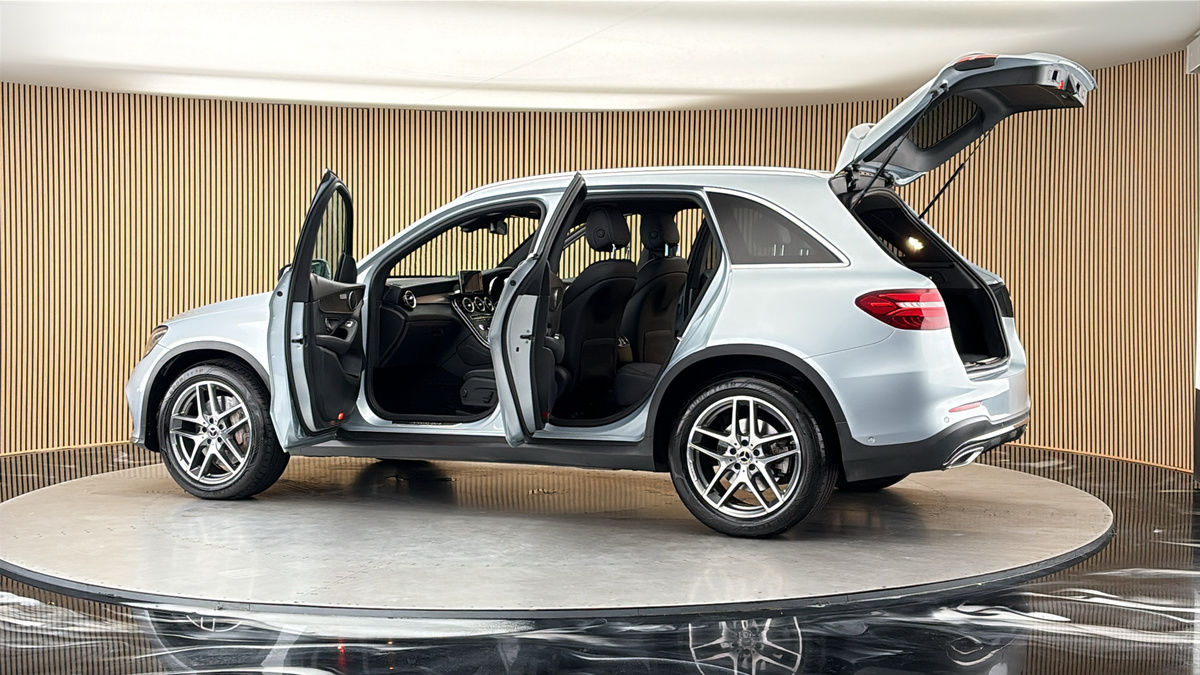 More views of Mercedes-Benz GLC