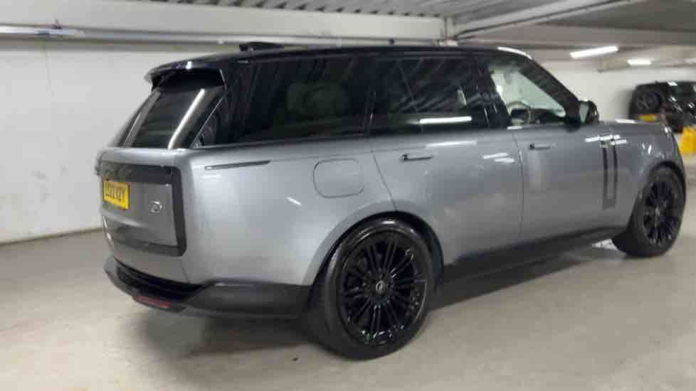 More views of Land Rover Range Rover
