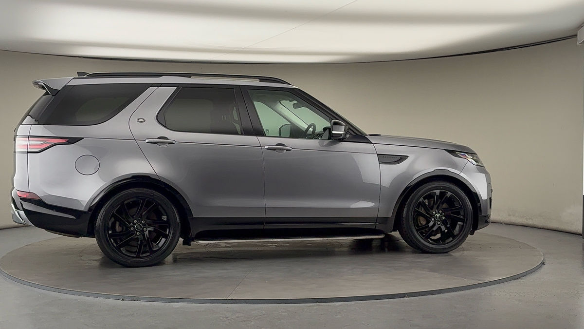 More views of Land Rover Discovery