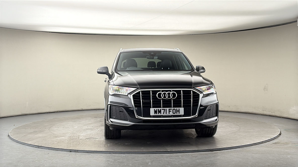 More views of Audi Q7