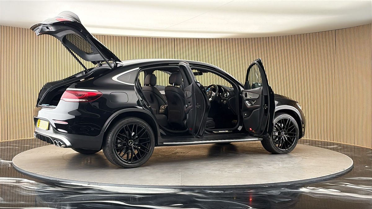 More views of Mercedes-Benz GLC