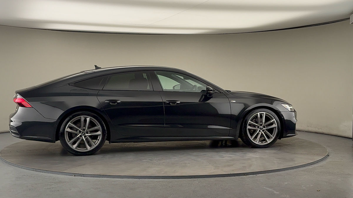 More views of Audi A7