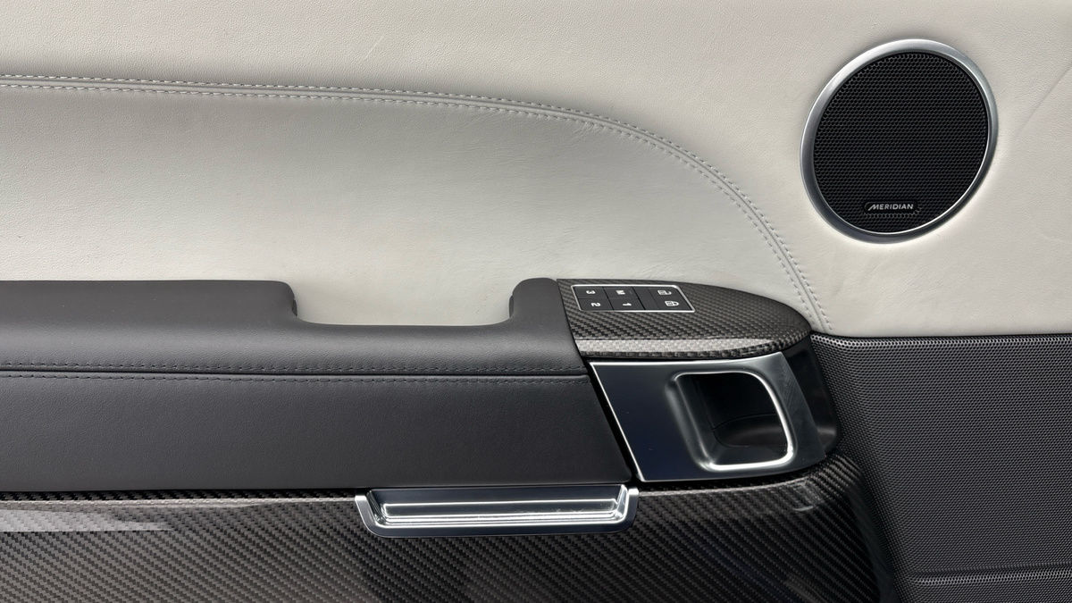 Land Rover Range Rover Sport Image 19