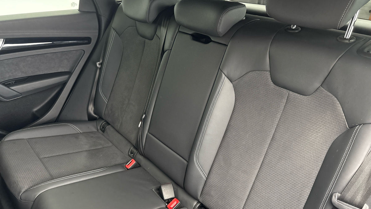 Audi Q5 Image 8